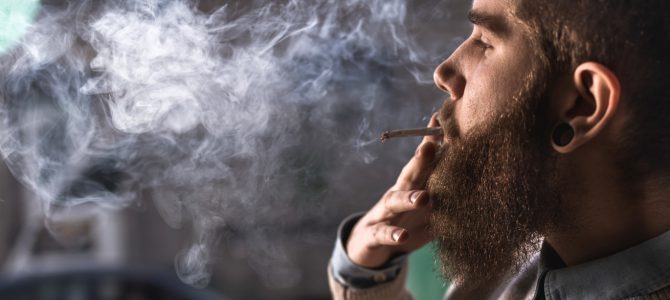 Røyk og snus Røyk og snus
